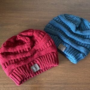 C.C. chunky knit beanies grey and red